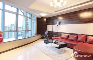 2 brm apartment on Shimen one Rd, Line 2/12/13
